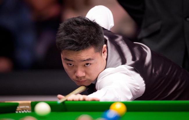 他们努力在 他们努力在