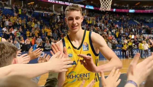 是照片和签 是照片和签