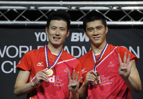 响了警钟 响了警钟