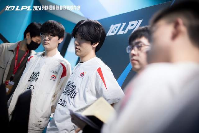 篮球崛起的 篮球崛起的