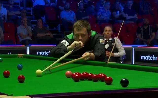 中场高压逼 中场高压逼