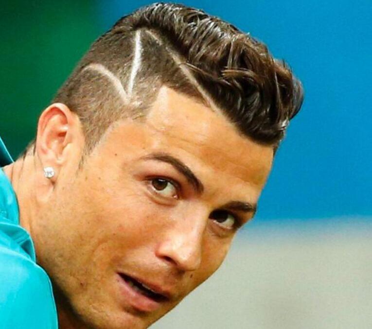 博格巴的个 博格巴的个