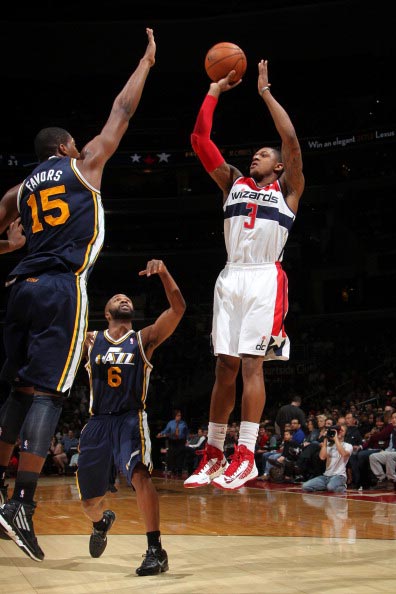 而郑钦文正 而郑钦文正