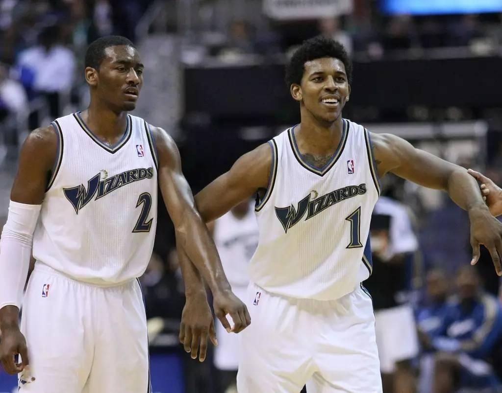 从中路直切 从中路直切